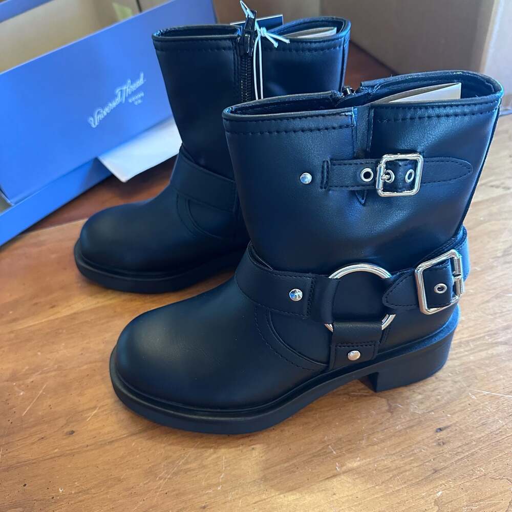 Universal Thread Connor Memory Foam Wide Width Ankle Moto Boots